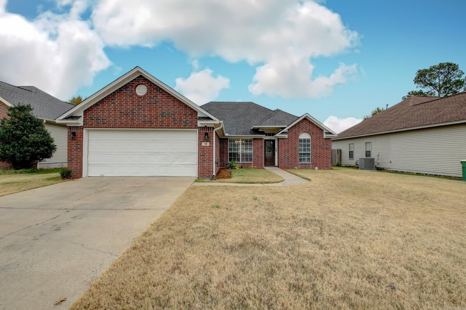 Property Photo: 35 Westfield Court AR 72210