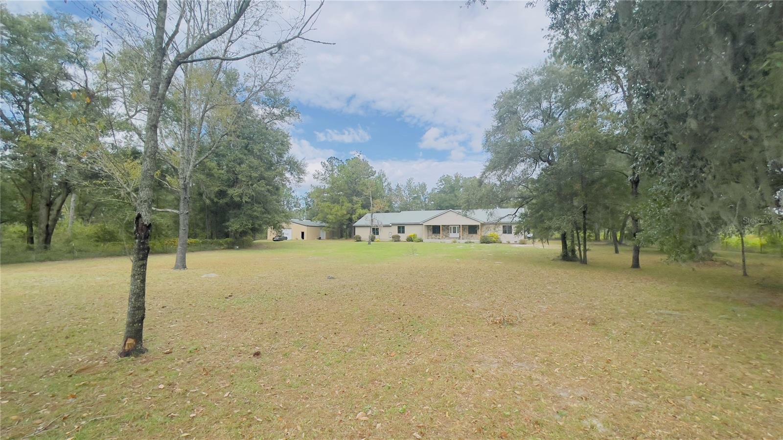 Property Photo:  10031 NE 20th Avenue  FL 32626 