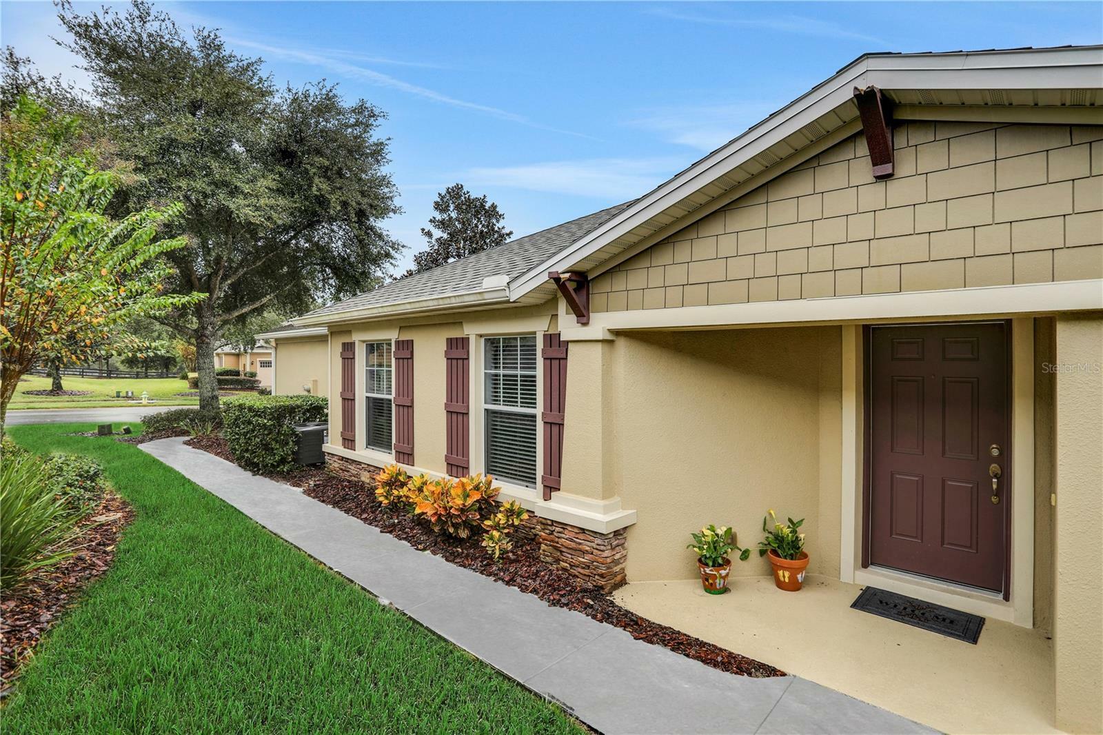 Property Photo:  30705 Lipizzan Terrace  FL 32757 