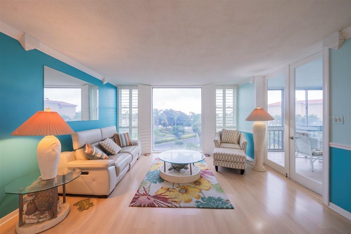 Property Photo: 7400 Sun Island Drive S 309 FL 33707