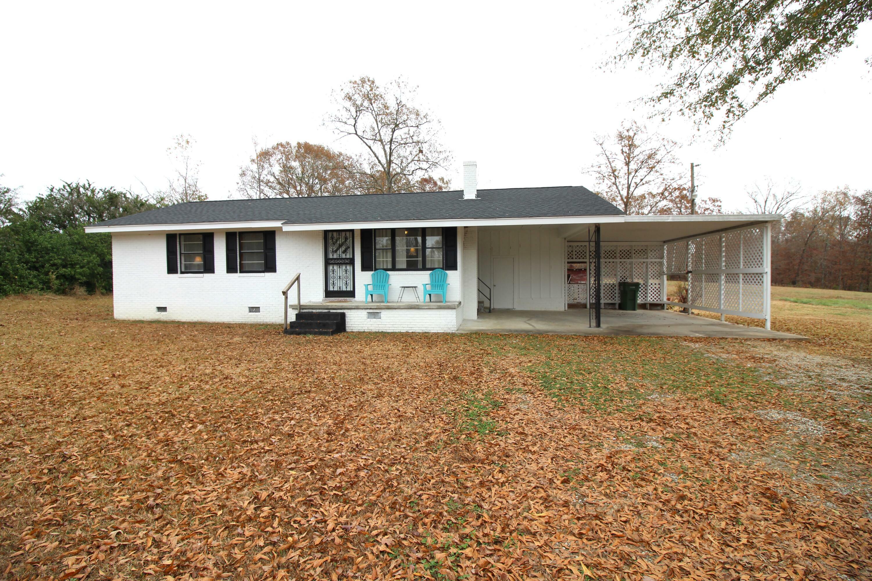 Property Photo: 1088 County Road 183 MS 38828