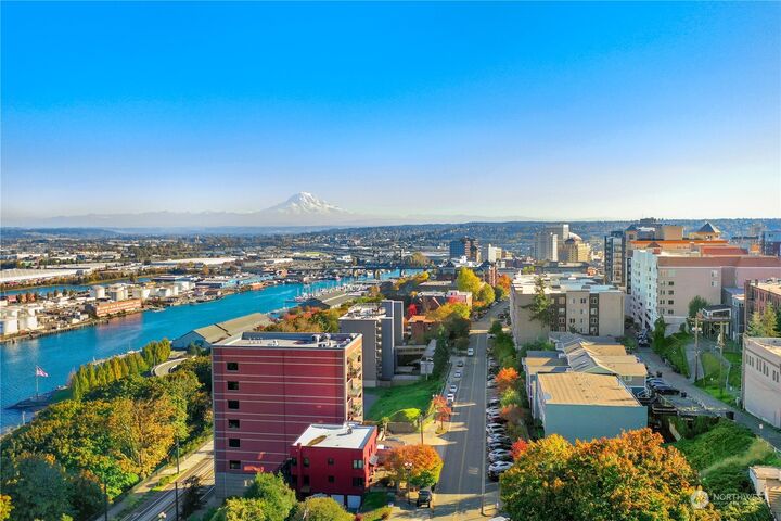 Property Photo:  207 Broadway 500  WA 98402 