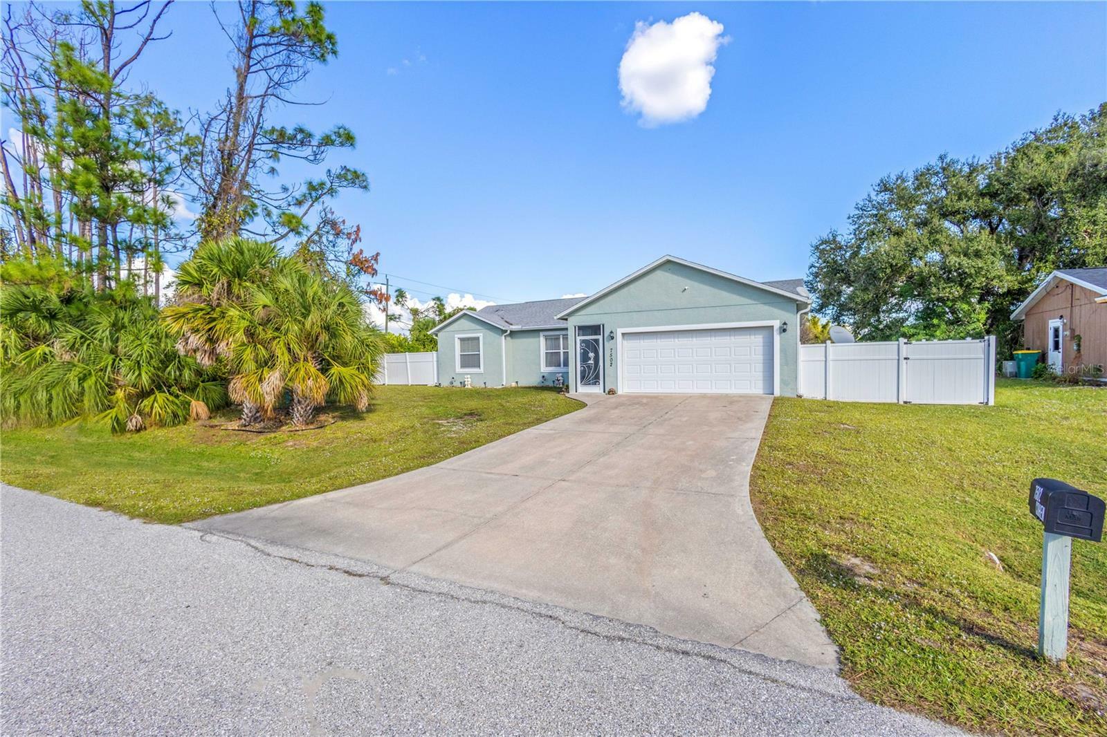 Property Photo:  7502 Cohen Street  FL 33981 