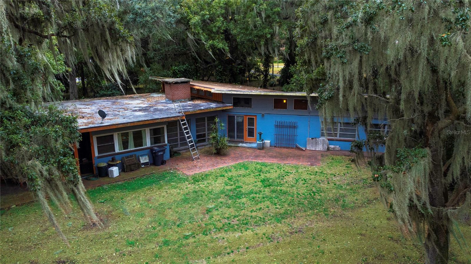 Property Photo:  2060 Lake Ariana Boulevard  FL 33823 