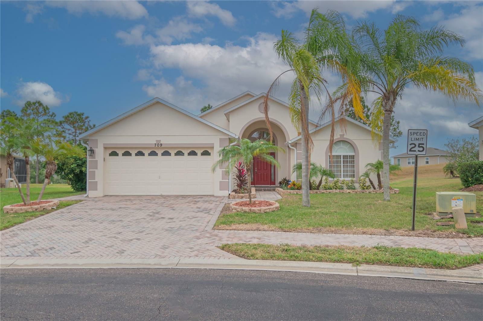 Property Photo:  709 Knightsbridge Circle  FL 33896 