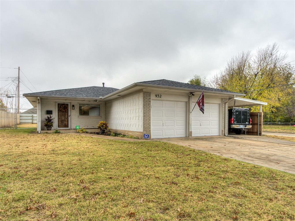 Property Photo: 932 W Mitchell Drive OK 73110