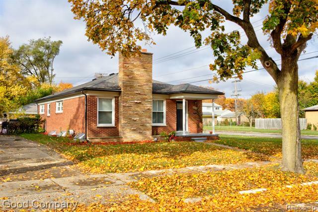 Property Photo:  24141 Oneida Street  MI 48237 