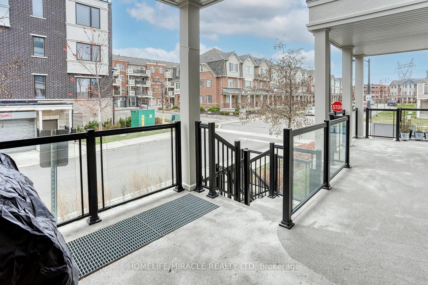Property Photo: 1711 Pure Springs Blvd 301 ON L1X0E3