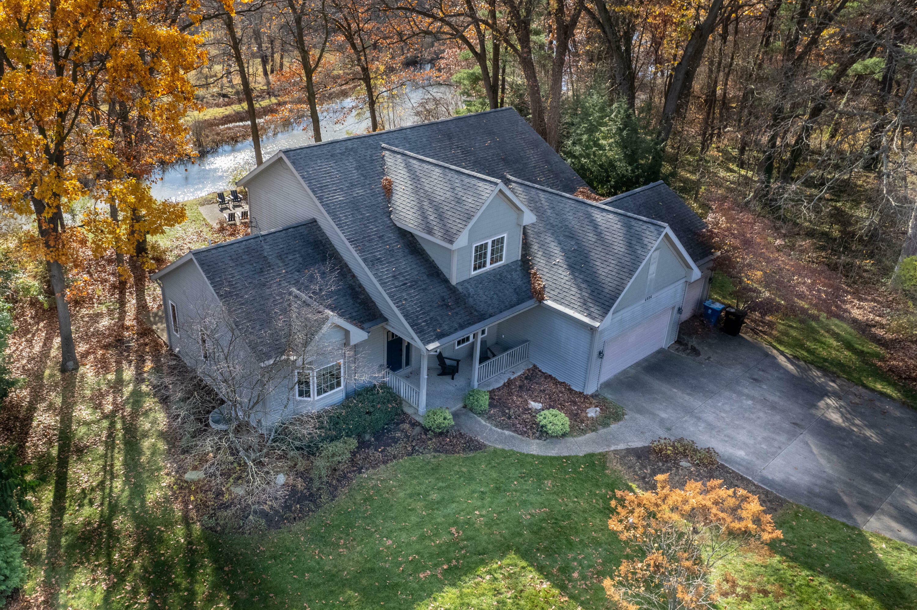 Property Photo:  6026 River Ridge Drive  MI 49419 