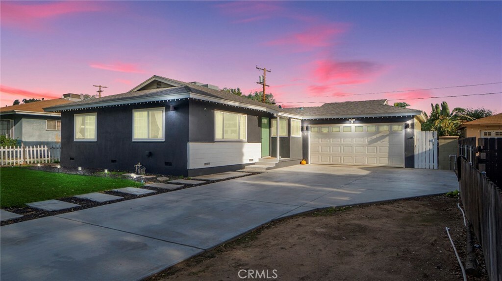 Property Photo:  5864 Normandie Place  CA 92504 