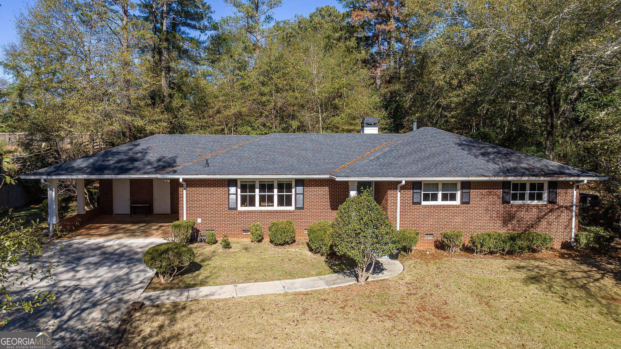 Property Photo:  210 Pine Valley Drive  GA 30606 