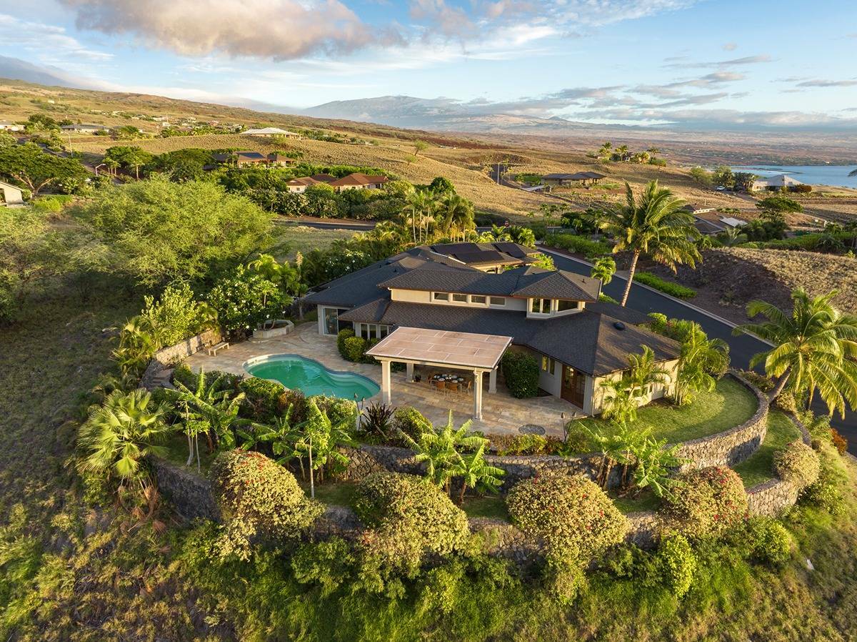 Property Photo: 59-150 Laninui Dr HI 96743