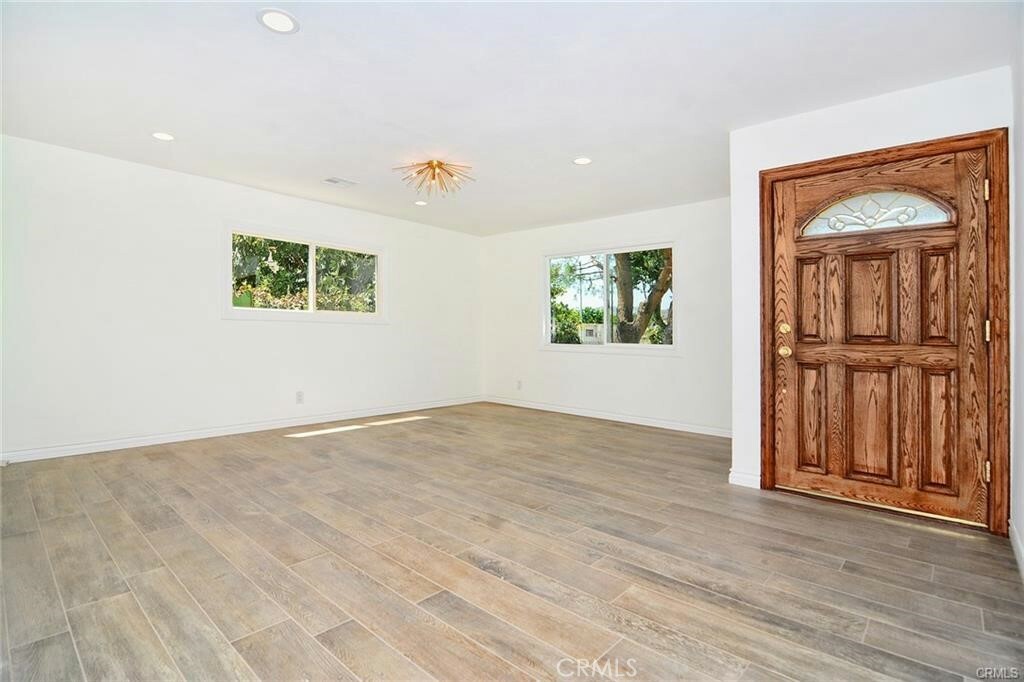 Property Photo:  22552 Haynes Street  CA 91307 