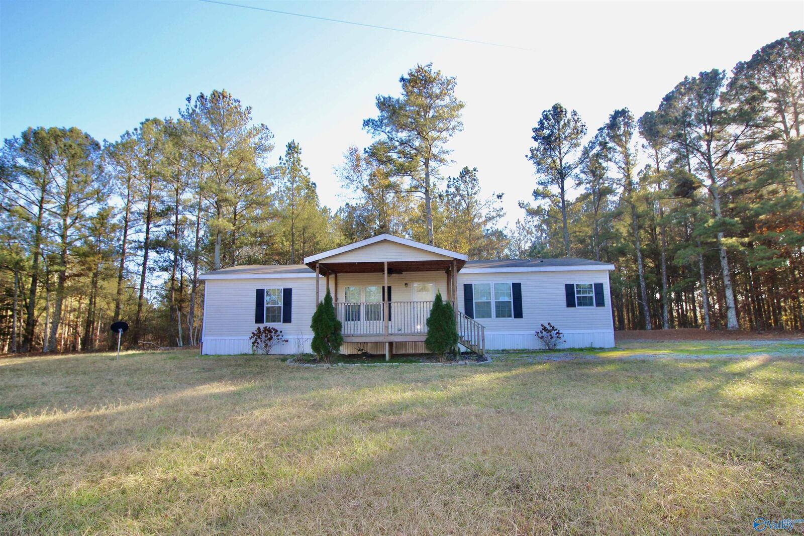 Property Photo: 11215 County Road 59 AL 35960