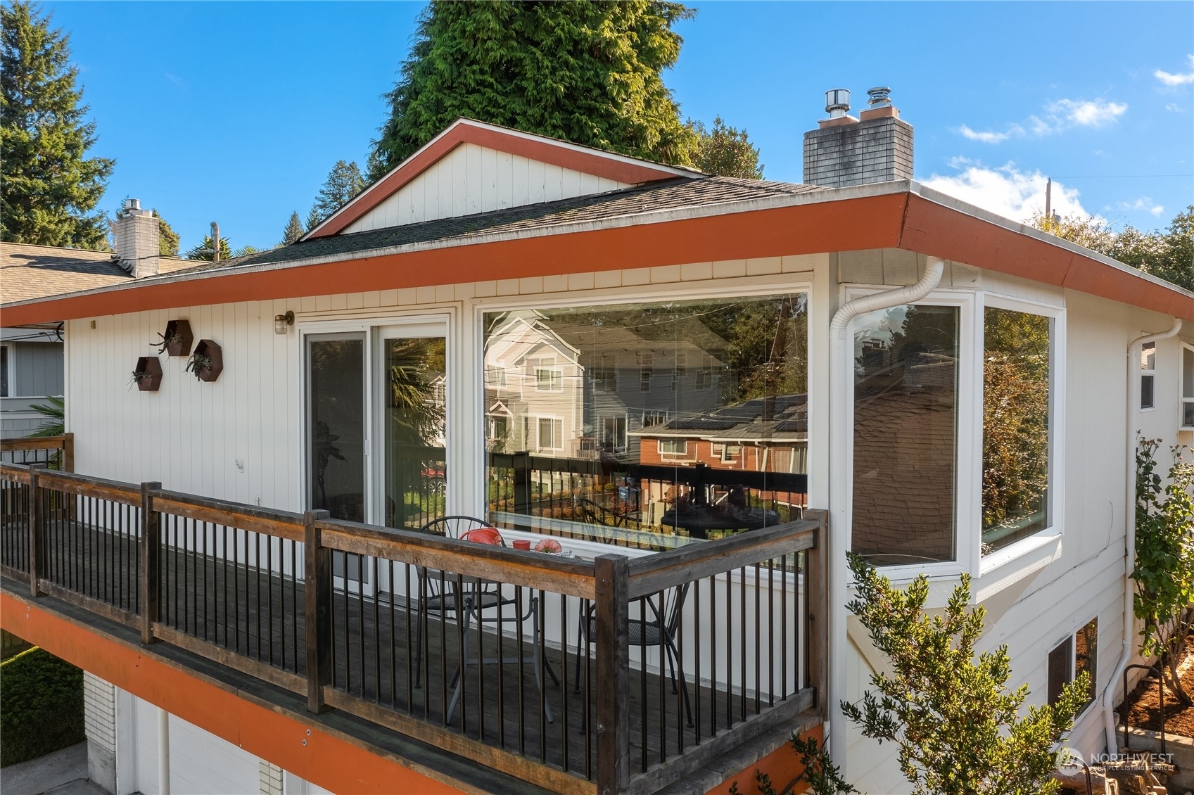 Property Photo:  4111 SW Austin Street  WA 98136 