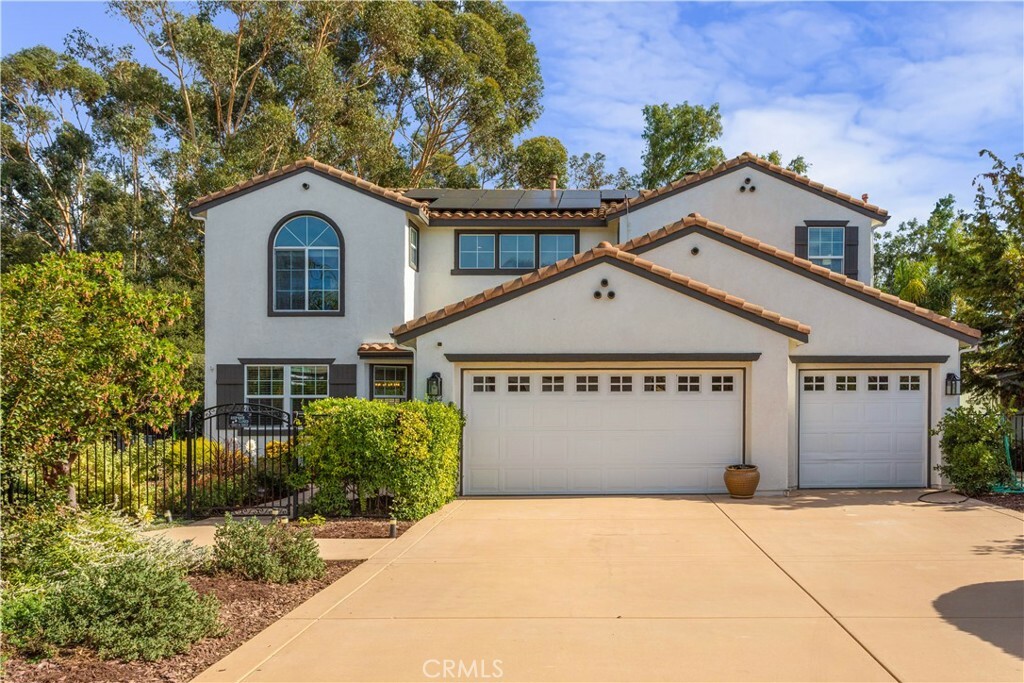 Property Photo:  784 Oak Glade Dr  CA 92028 