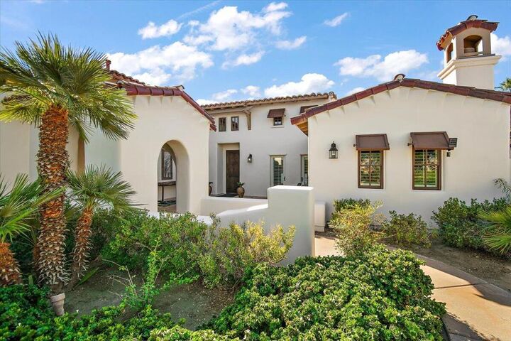Property Photo:  55335 Medallist Drive  CA 92253 