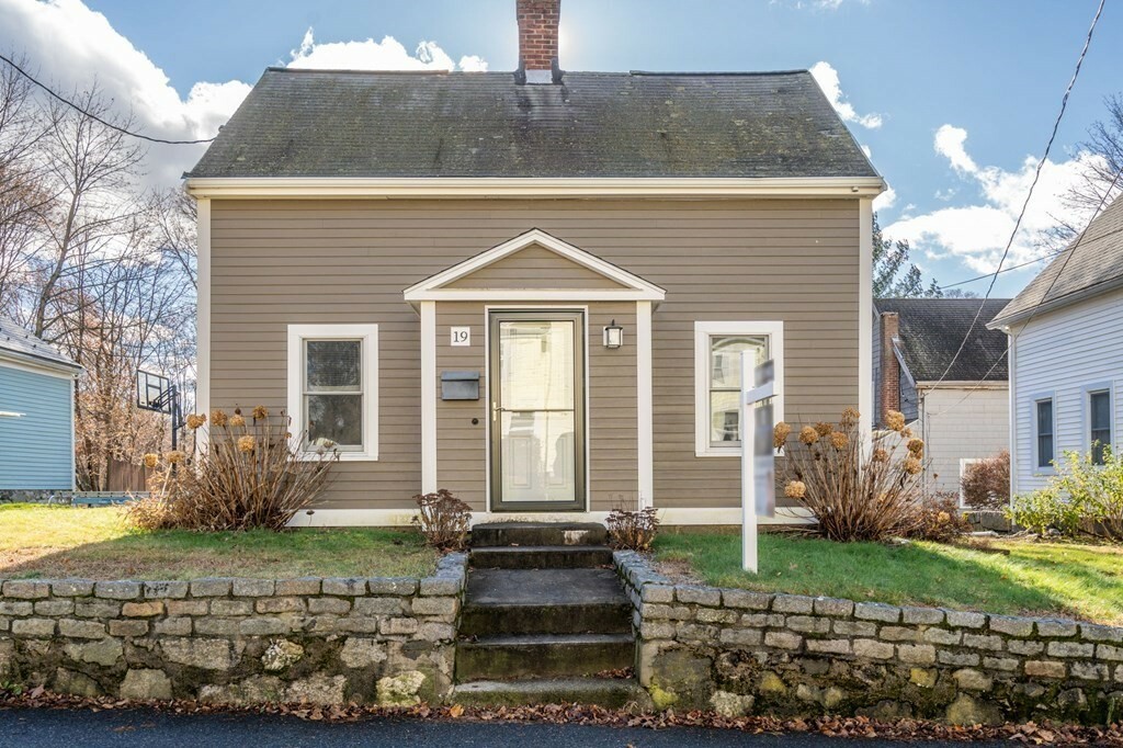 Property Photo: 19 Tolman Street MA 02067