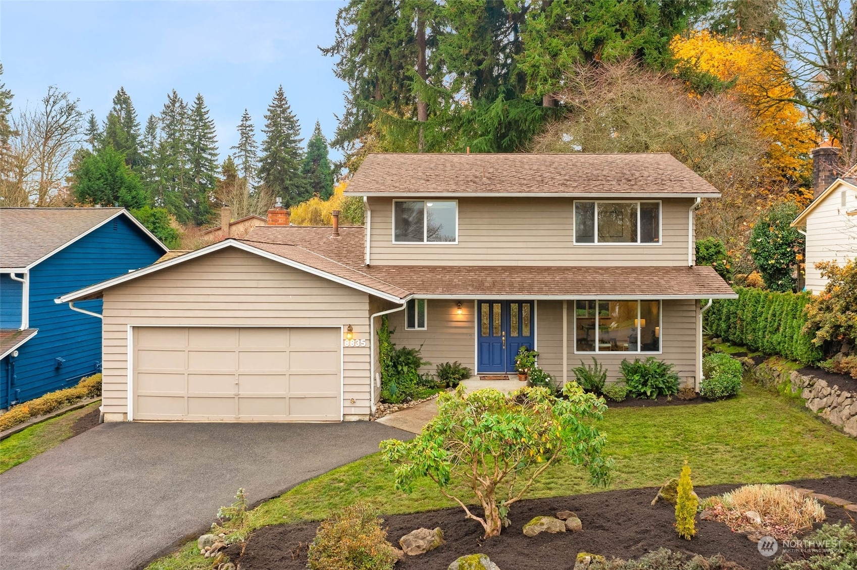 Property Photo:  8835 SE 36th Street  WA 98040 