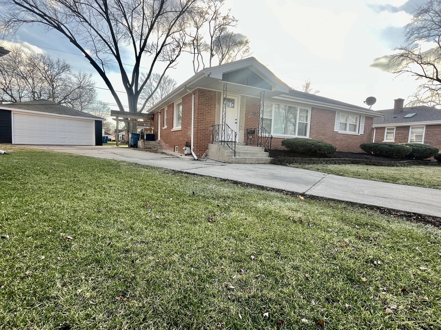 Property Photo:  657 E 159th Court  IL 60473 