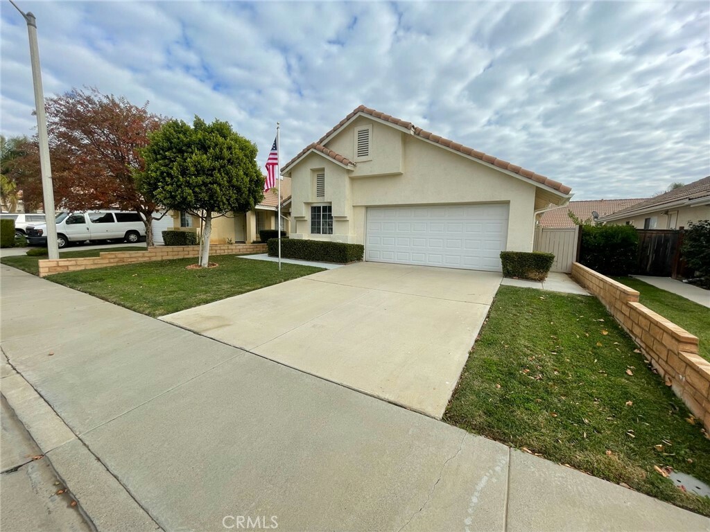 Property Photo:  27386 Prominence Road  CA 92586 