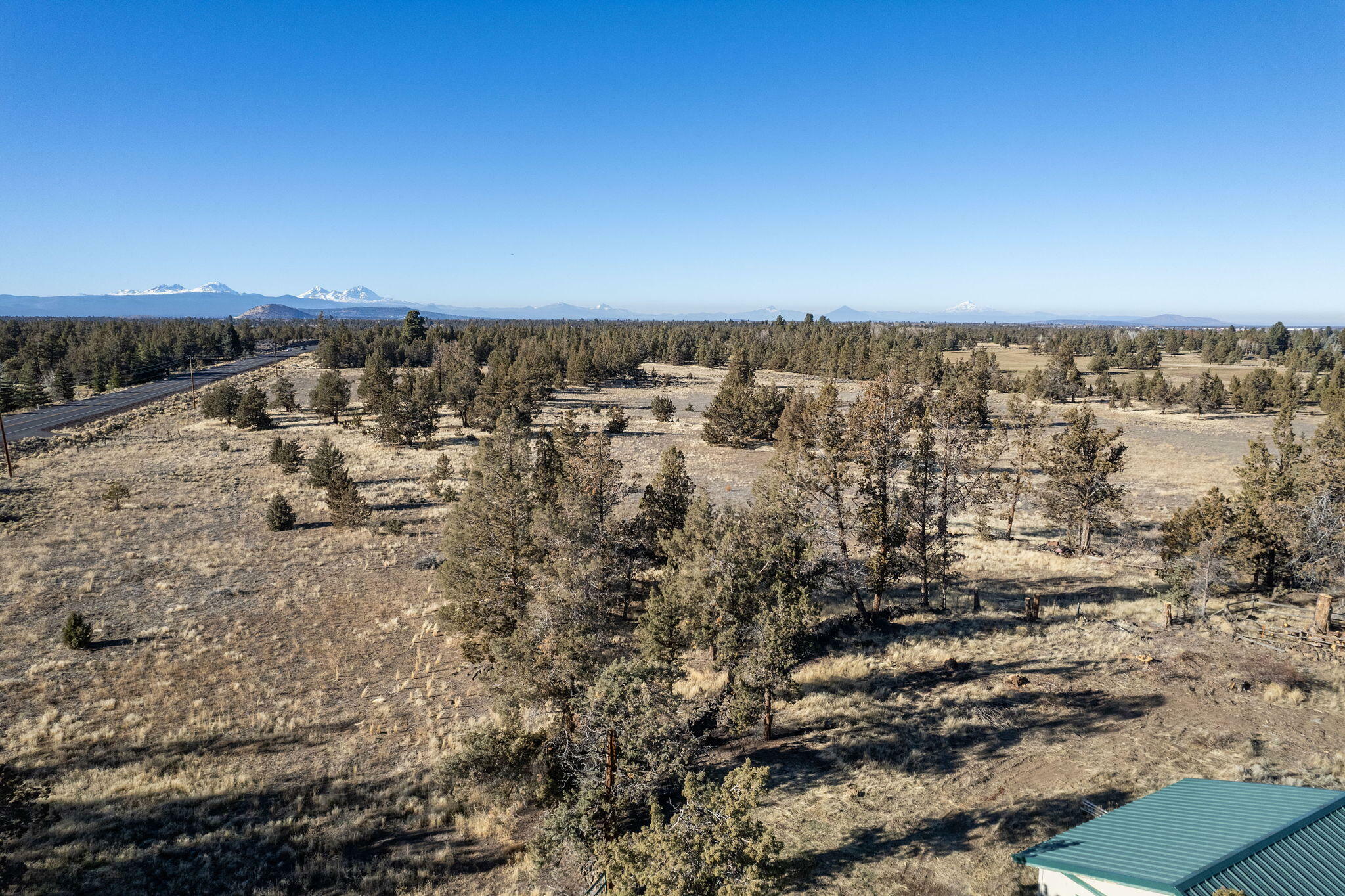 Property Photo:  22980 Highway 20  OR 97701 