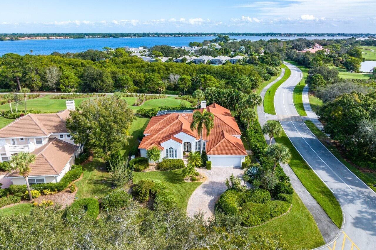 Property Photo: 1220 NW Winters Creek Road FL 34990