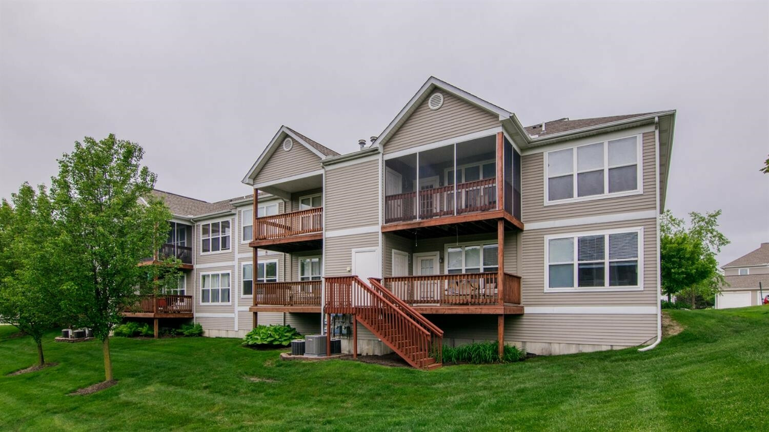 Property Photo: 1485 Fox Pointe Circle MI 48108