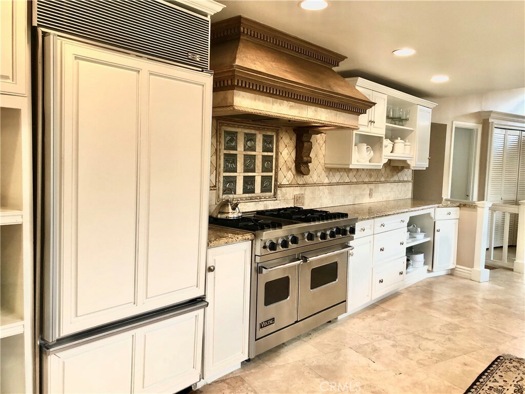 Property Photo:  821 Emerald Bay  CA 92651 