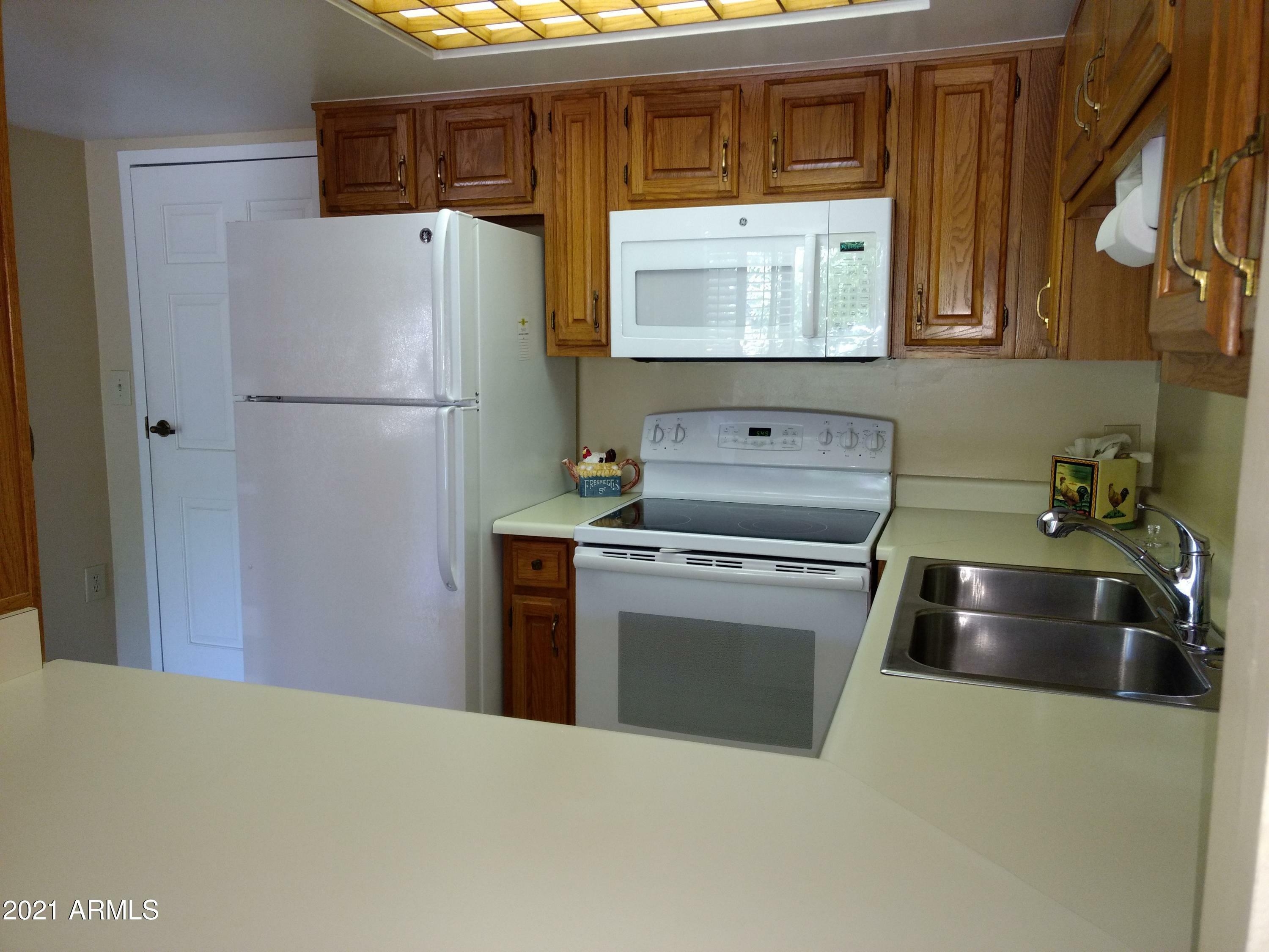 Property Photo:  10330 W Thunderbird Boulevard C219  AZ 85351 