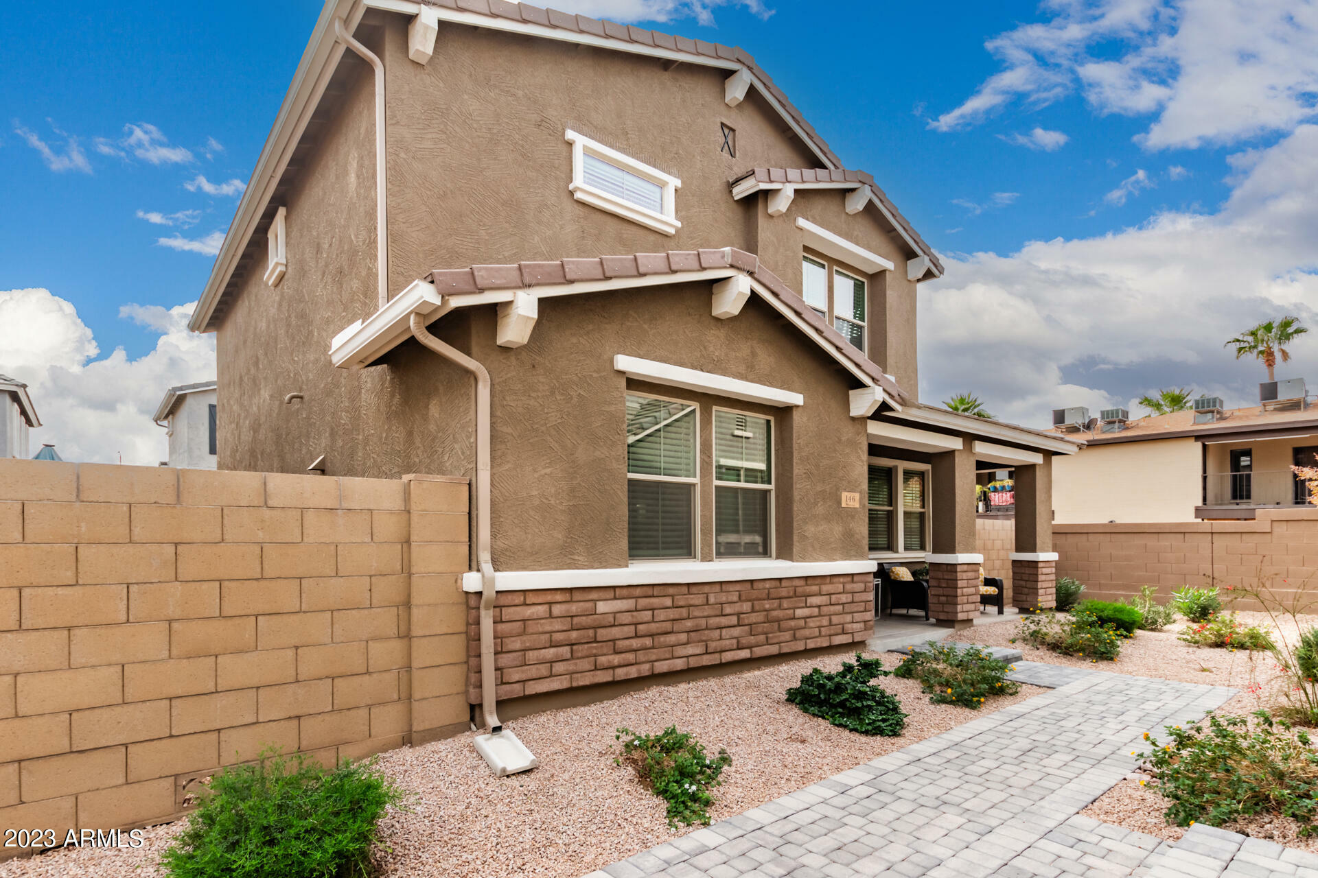 Property Photo:  146 N 56th Place  AZ 85205 