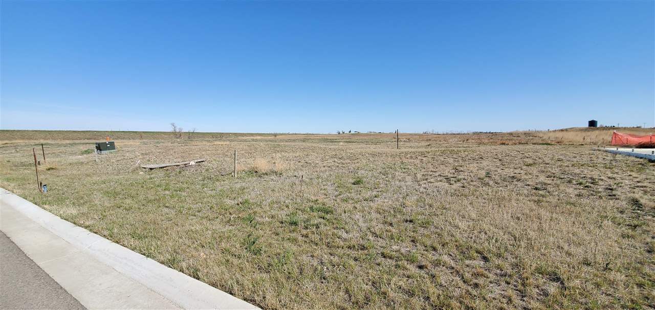 Property Photo:  1450 N Elm St Block 52 Lot 19  ND 58852 