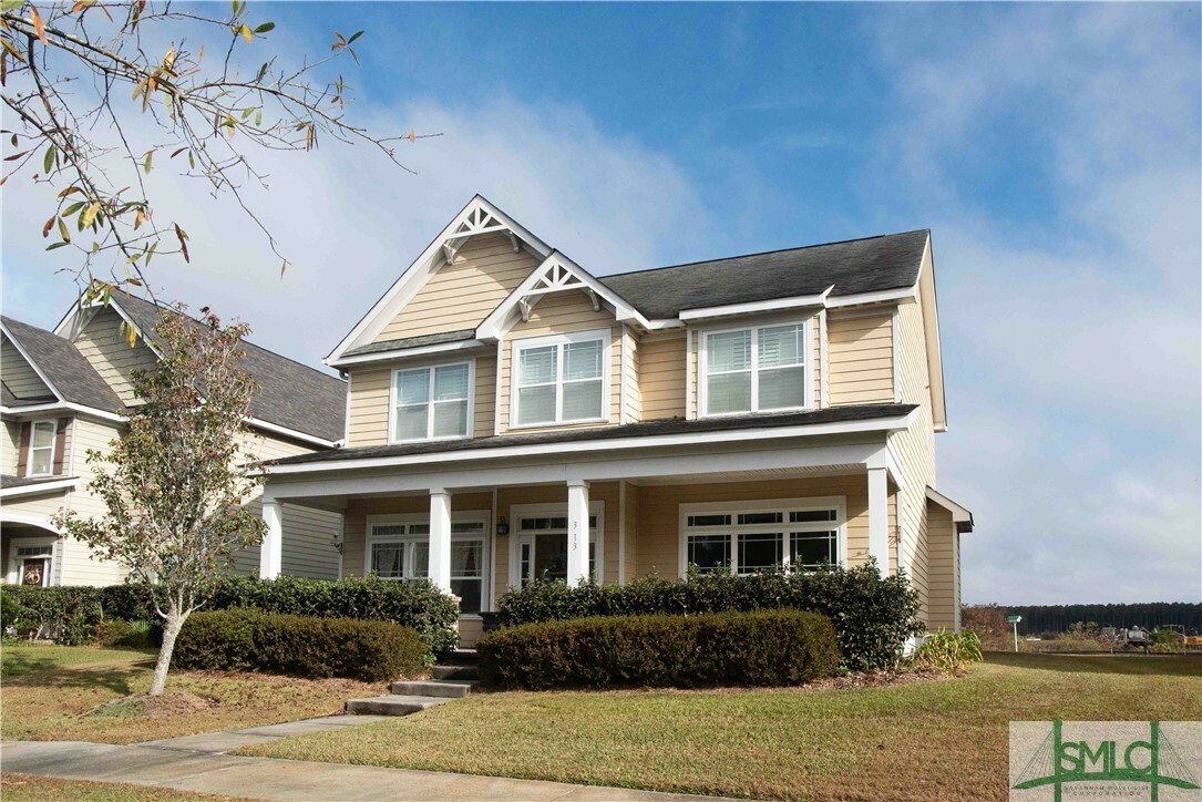 Property Photo:  313 Lakeside Boulevard  GA 31407 