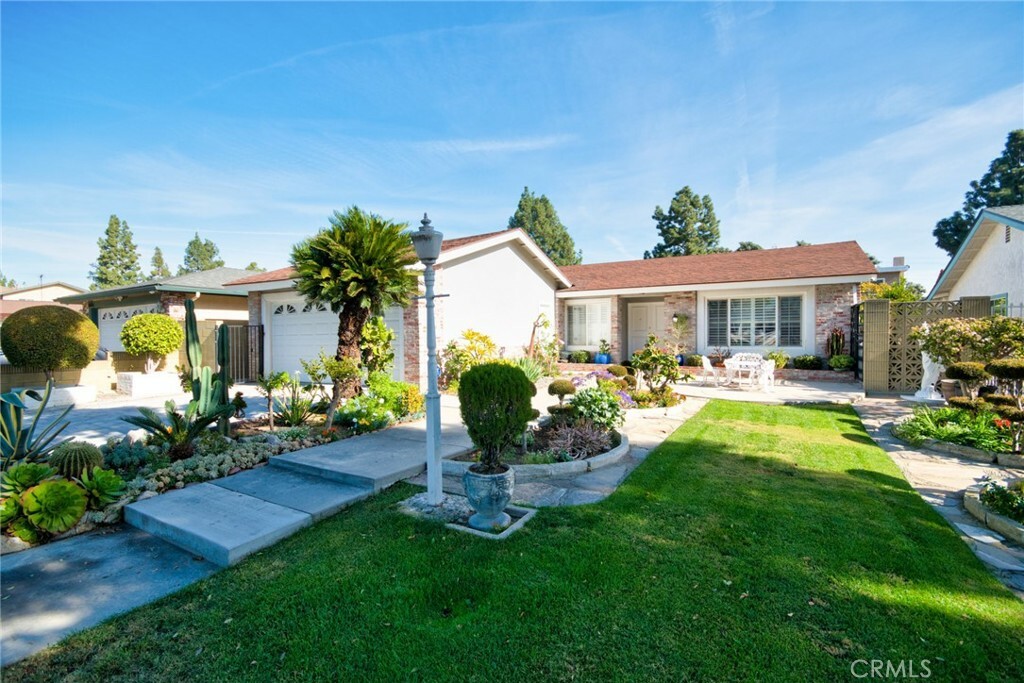 Property Photo:  18708 Kings Row Avenue  CA 90703 