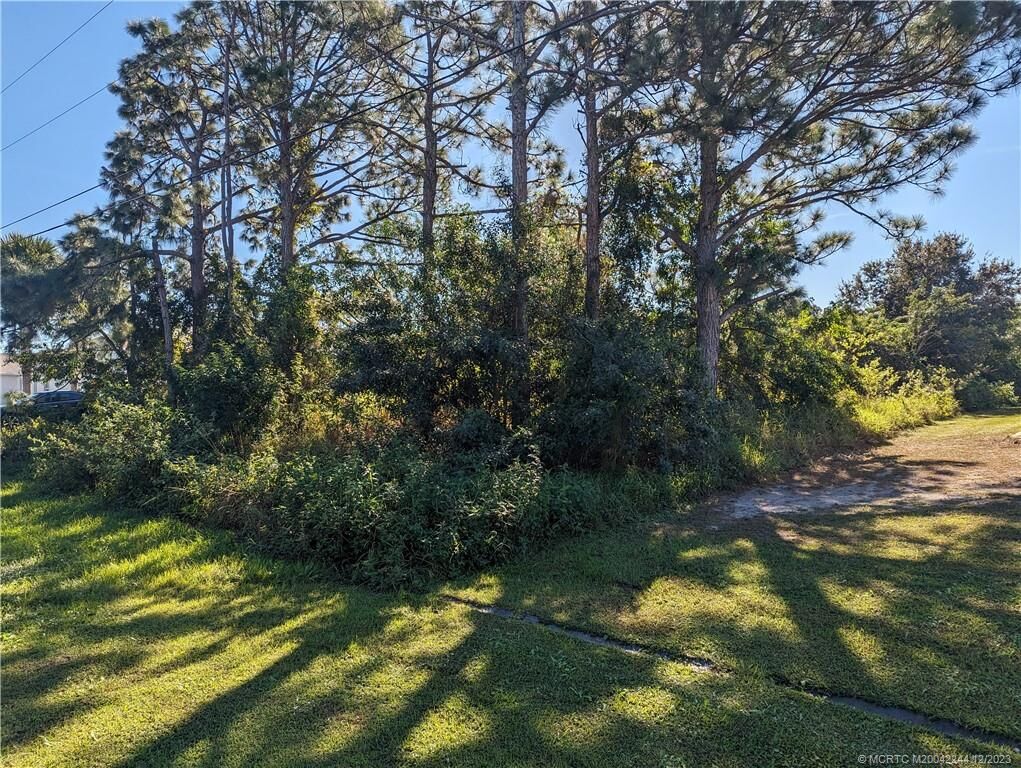 Property Photo: 5776 NW Whitecap Road FL 34986