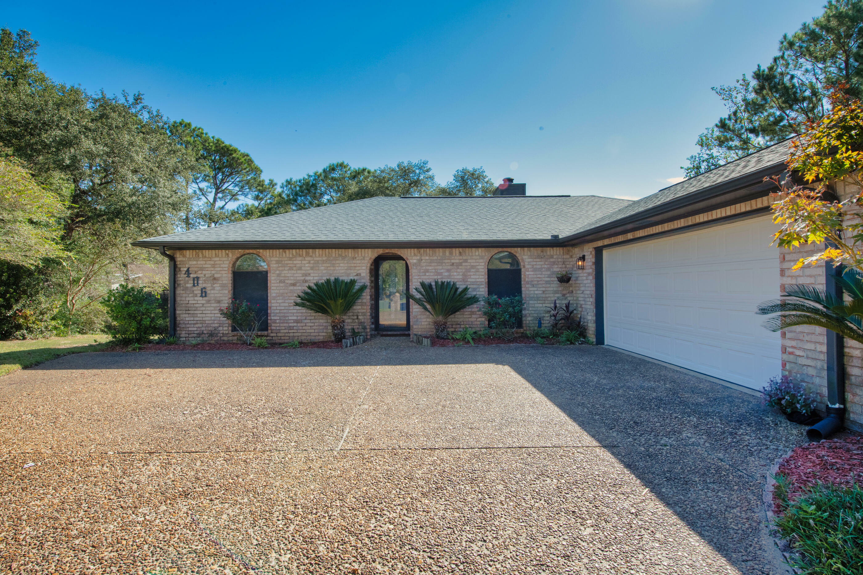 Property Photo:  406 Bunker Hill Drive  FL 32506 