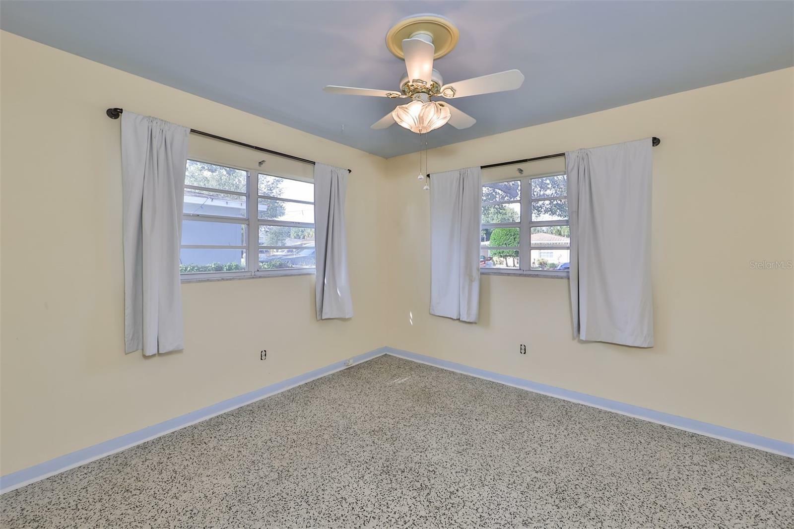 Property Photo:  2712 W State Street  FL 33609 