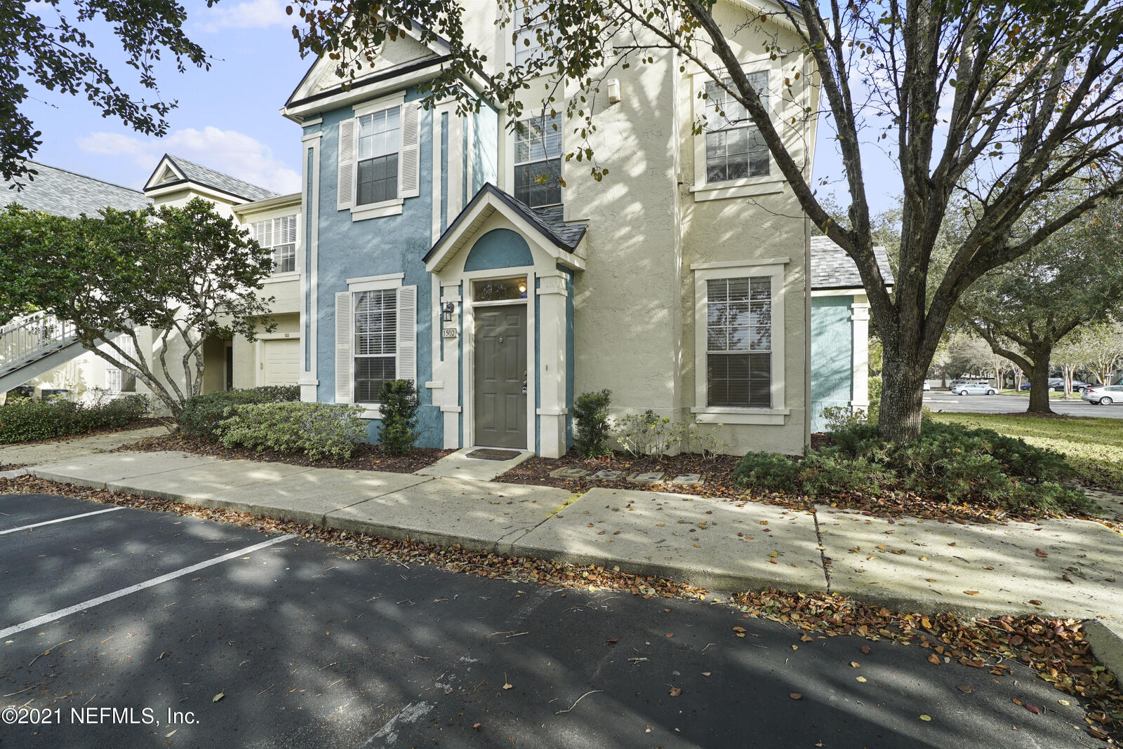 Property Photo:  13703 Richmond Park Drive N 1502  FL 32224 