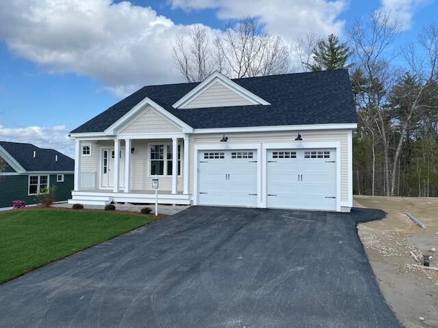 Property Photo:  14 Cliffs At Evergreen Drive  NH 03032 