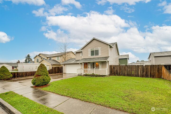Property Photo: 124 Warbler Drive WA 98626