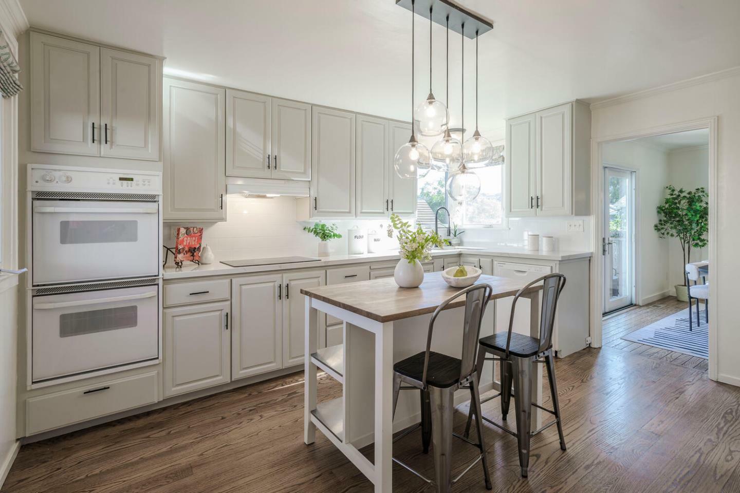Property Photo: 905 Academy Avenue CA 94002