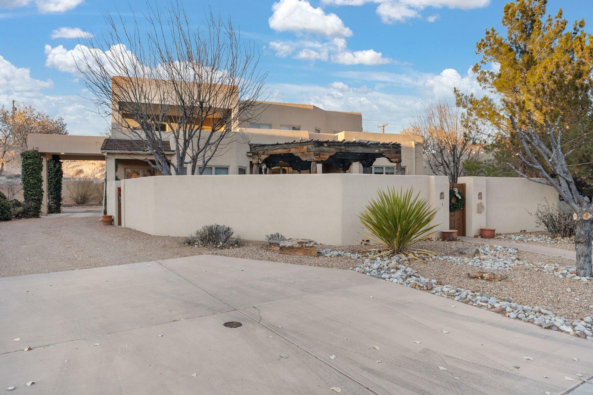 Property Photo:  320 Plaza Muchomas  NM 87004 