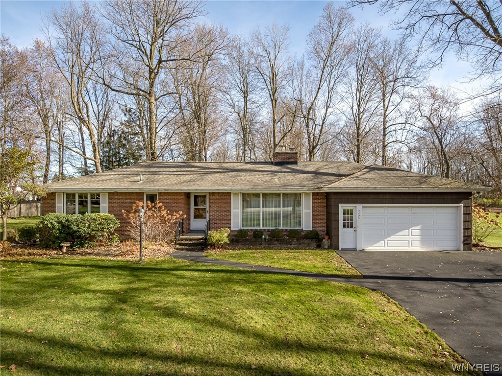 Property Photo:  4495 E Overlook Drive  NY 14221 