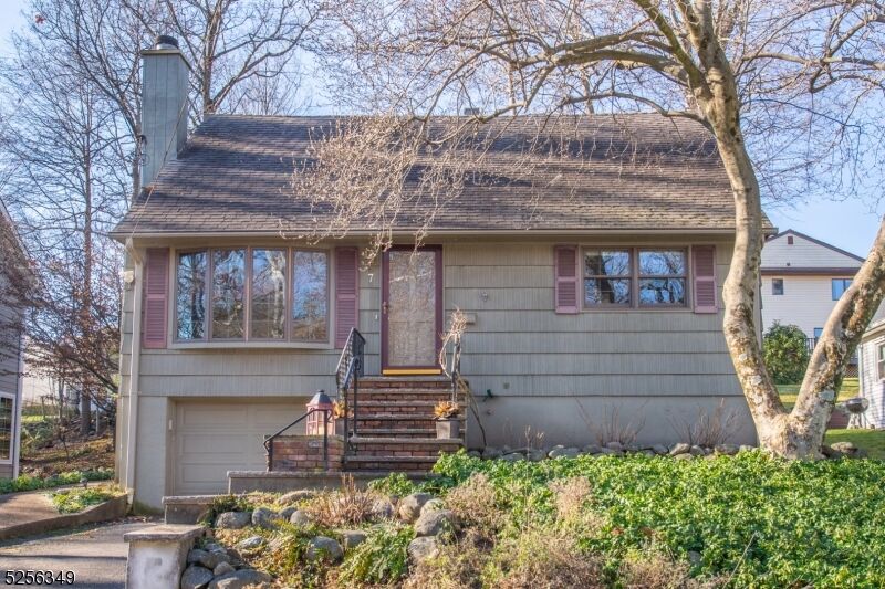 Property Photo:  7 Pinecrest Ter  NJ 07470 