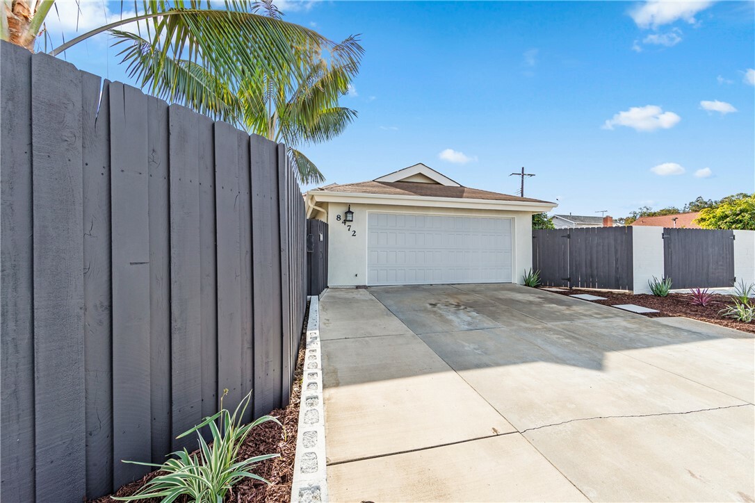 Property Photo:  17281 Newland Street Street  CA 92647 