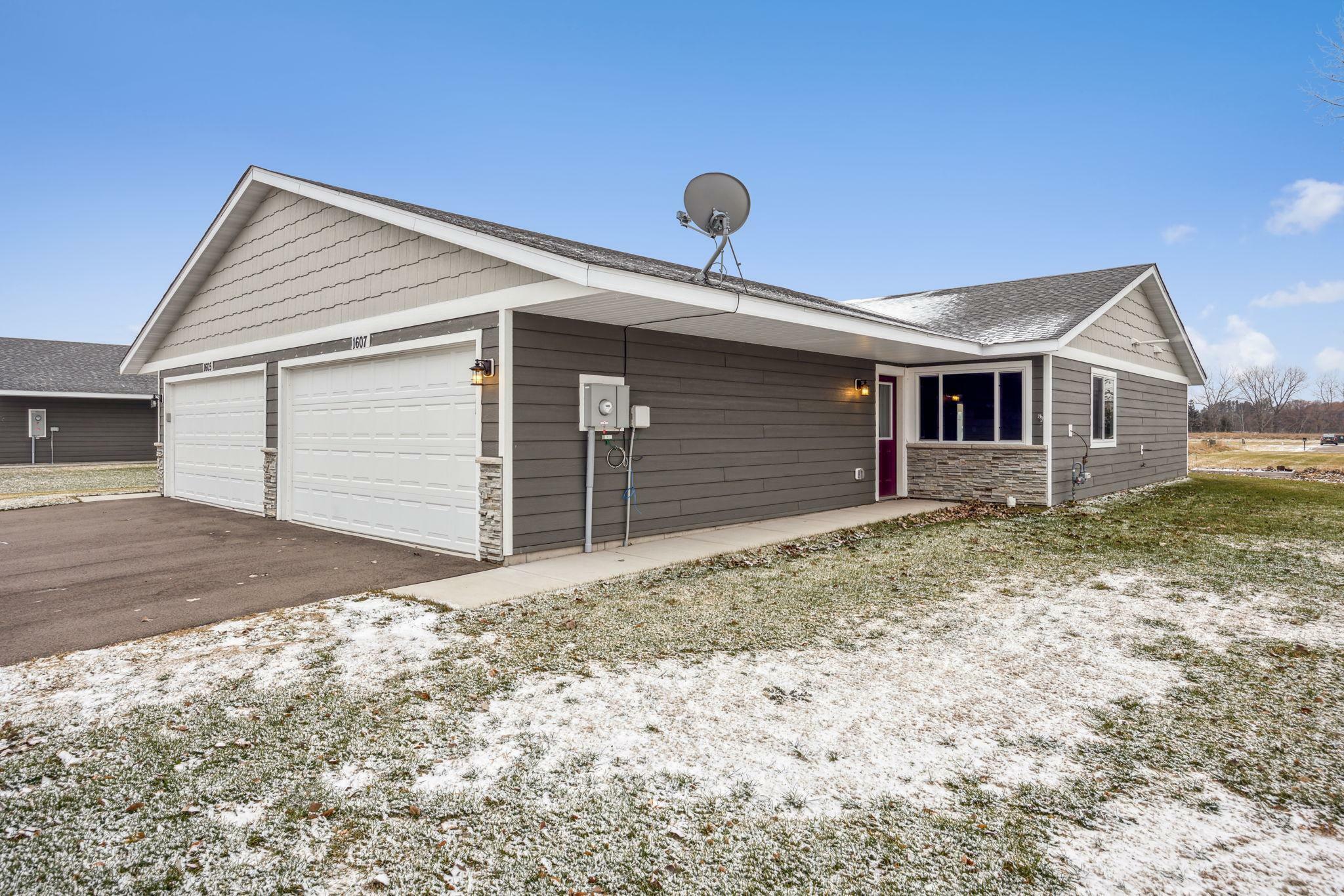 Property Photo:  1607 16th Avenue N  MN 55371 