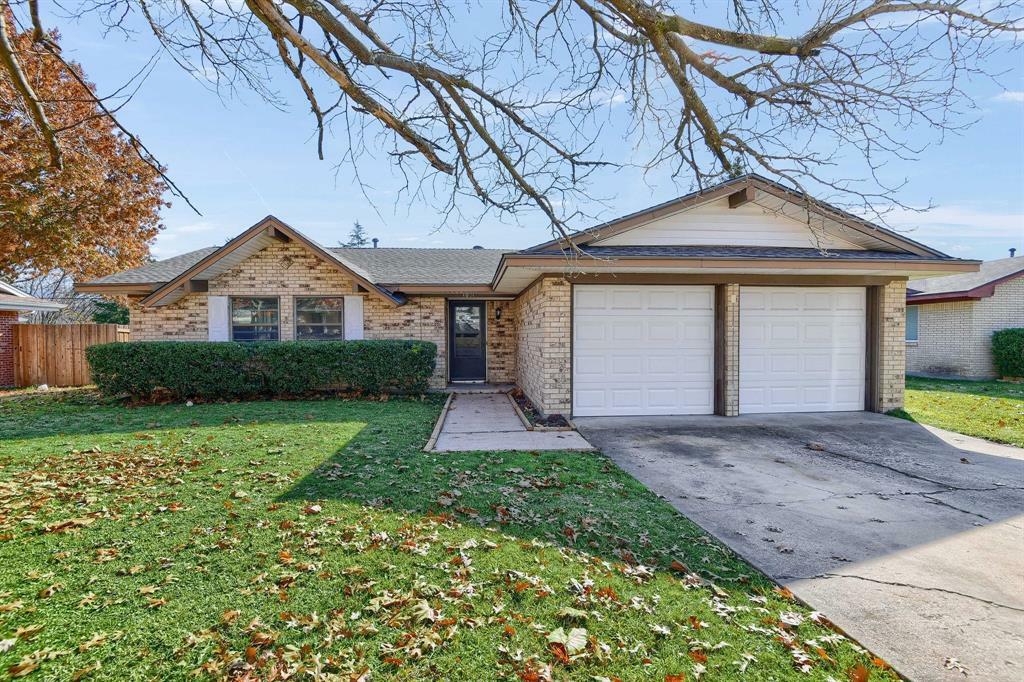 Property Photo: 1011 S Valentine Drive TX 75090