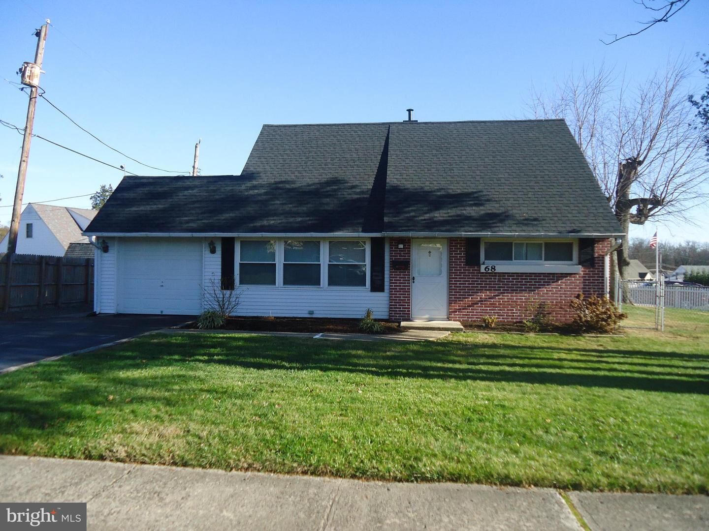 Property Photo:  68 Vermillion Lane  PA 19054 