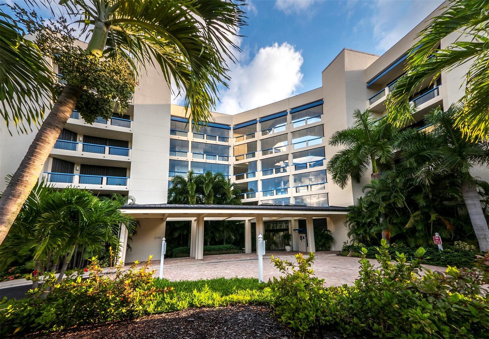 Property Photo: 2120 Harbourside Drive 645 FL 34228