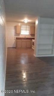 Property Photo: 2984 Myra Street 2 FL 32205